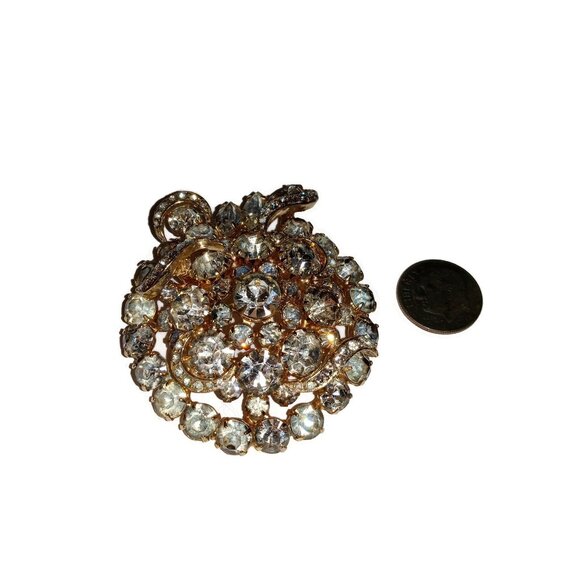 Stunning Crystal Rhinestone Brooch, Must be seen in Person. - Picture 5 of 9